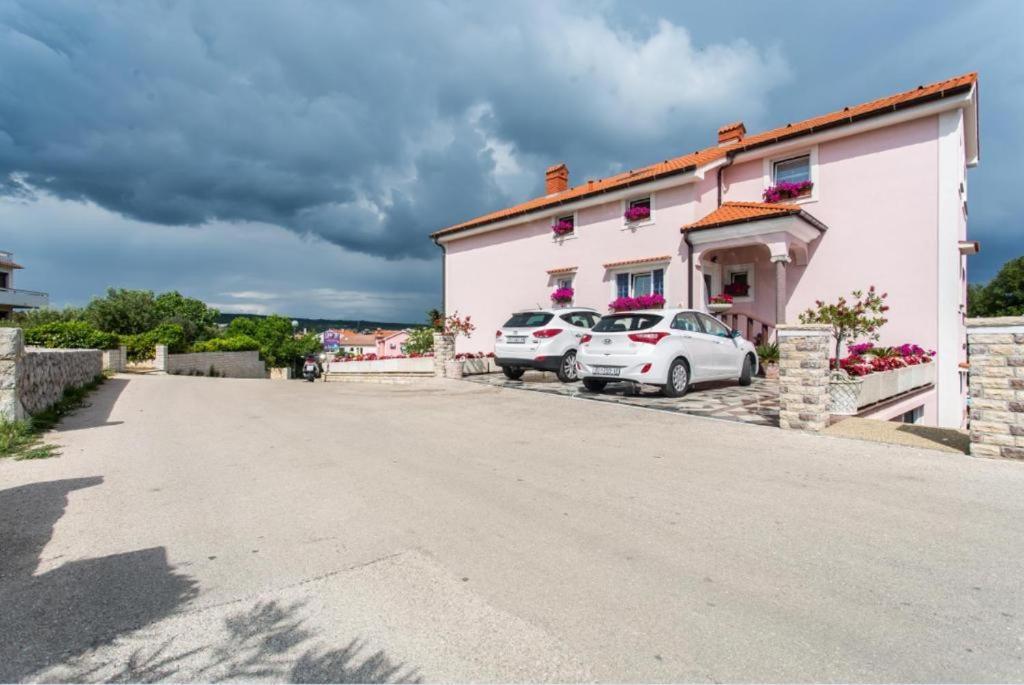 Apartman 1 Paola Krk Town Exterior foto