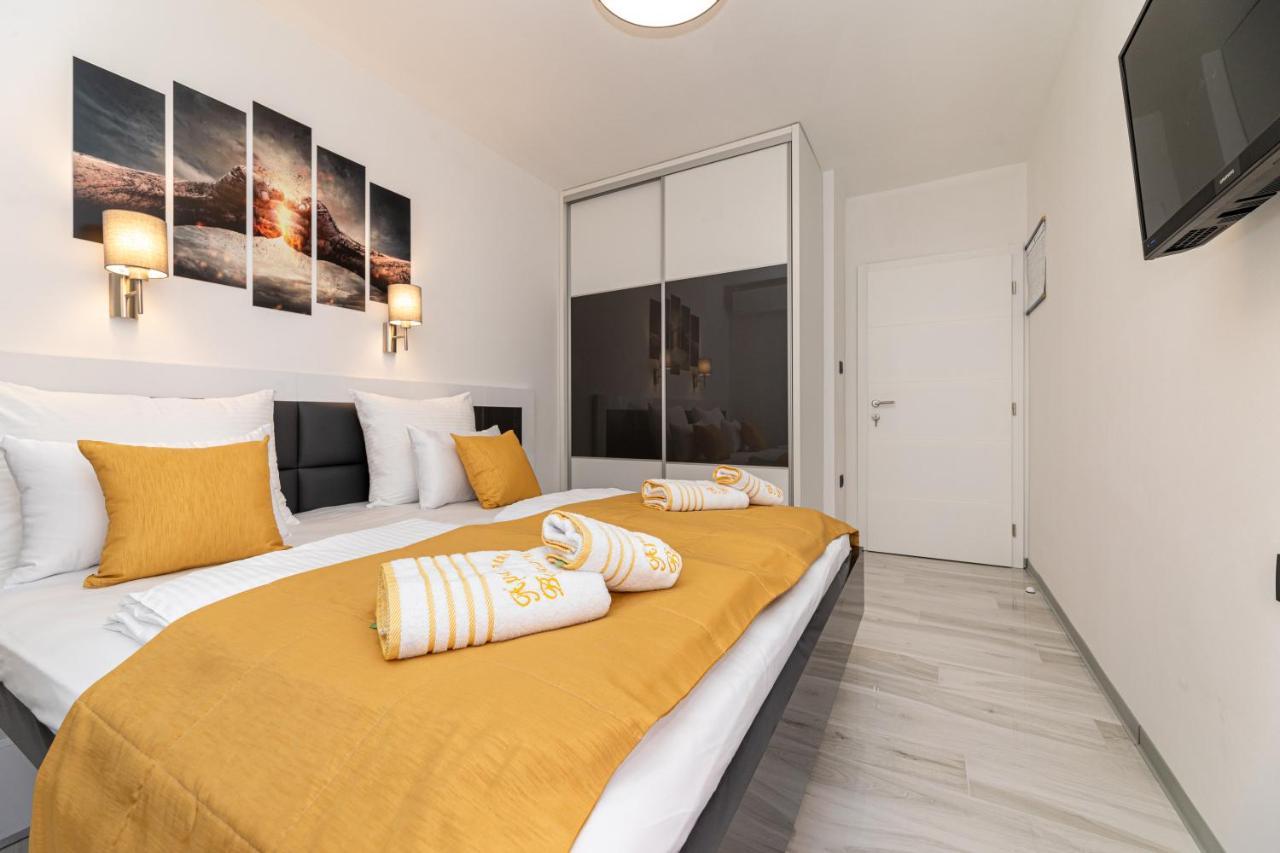 Apartman 1 Paola Krk Town Exterior foto